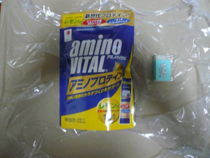 アミノプロテインのパッケージと比較